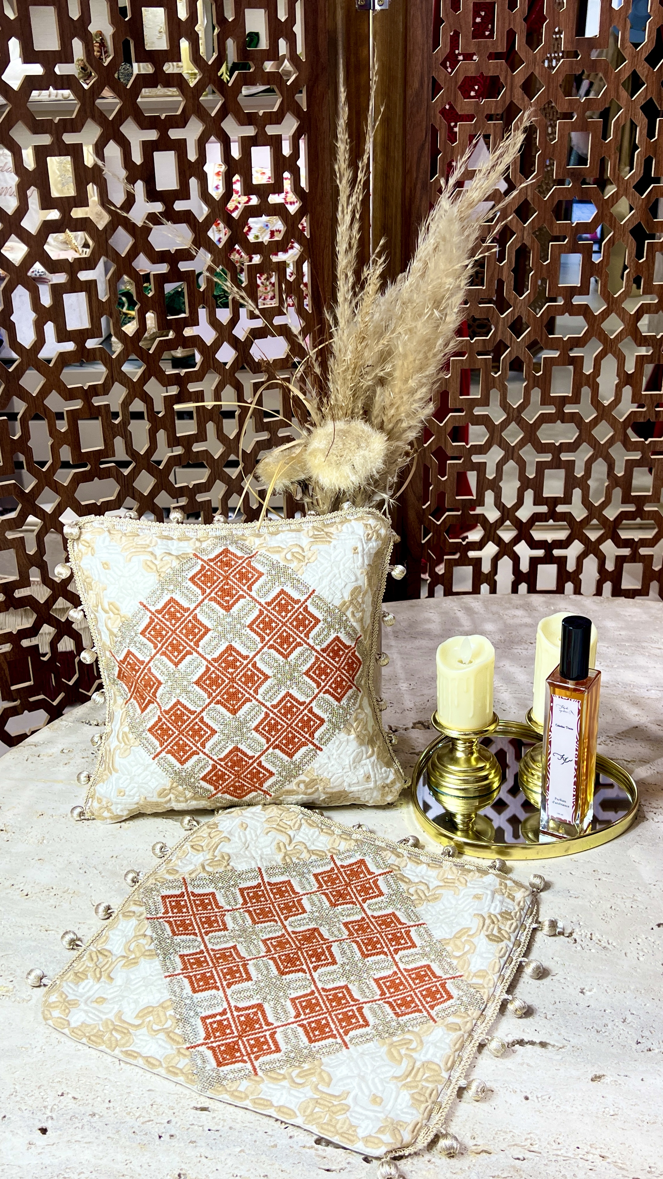 Lfassi-Ntâa Coussin