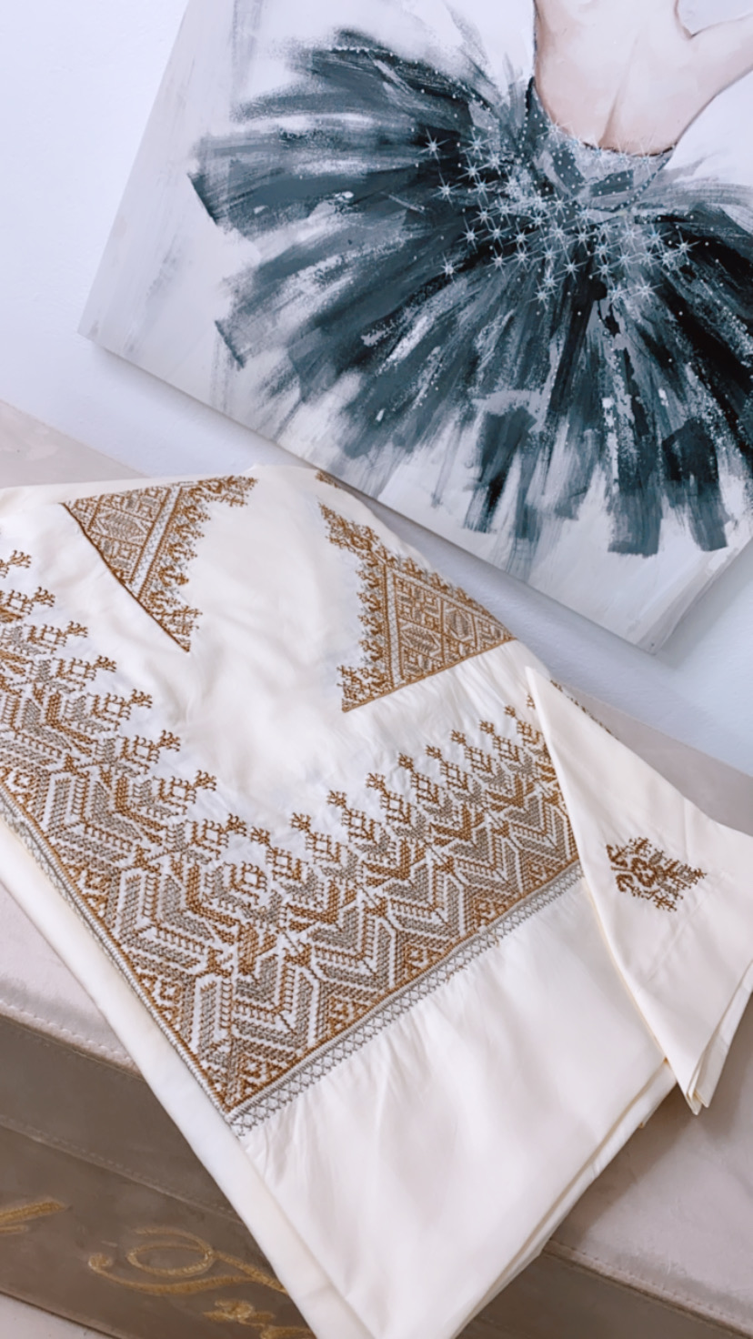 Legendary Pyramidal Trousseau