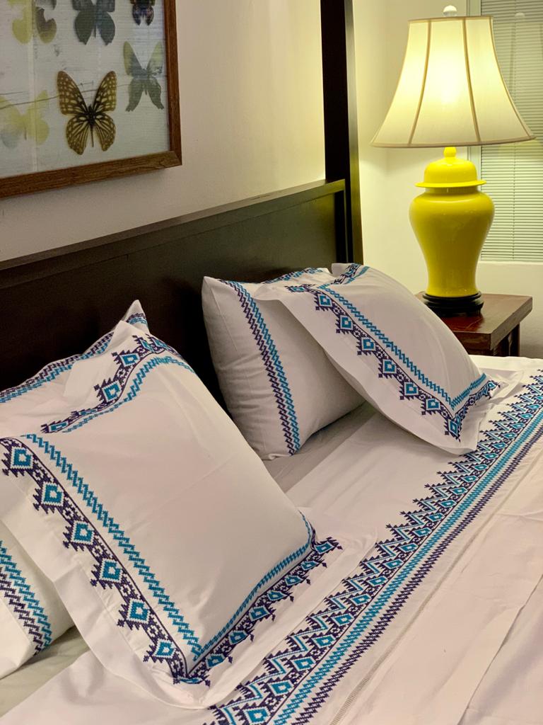 Little Kbibat Trousseau