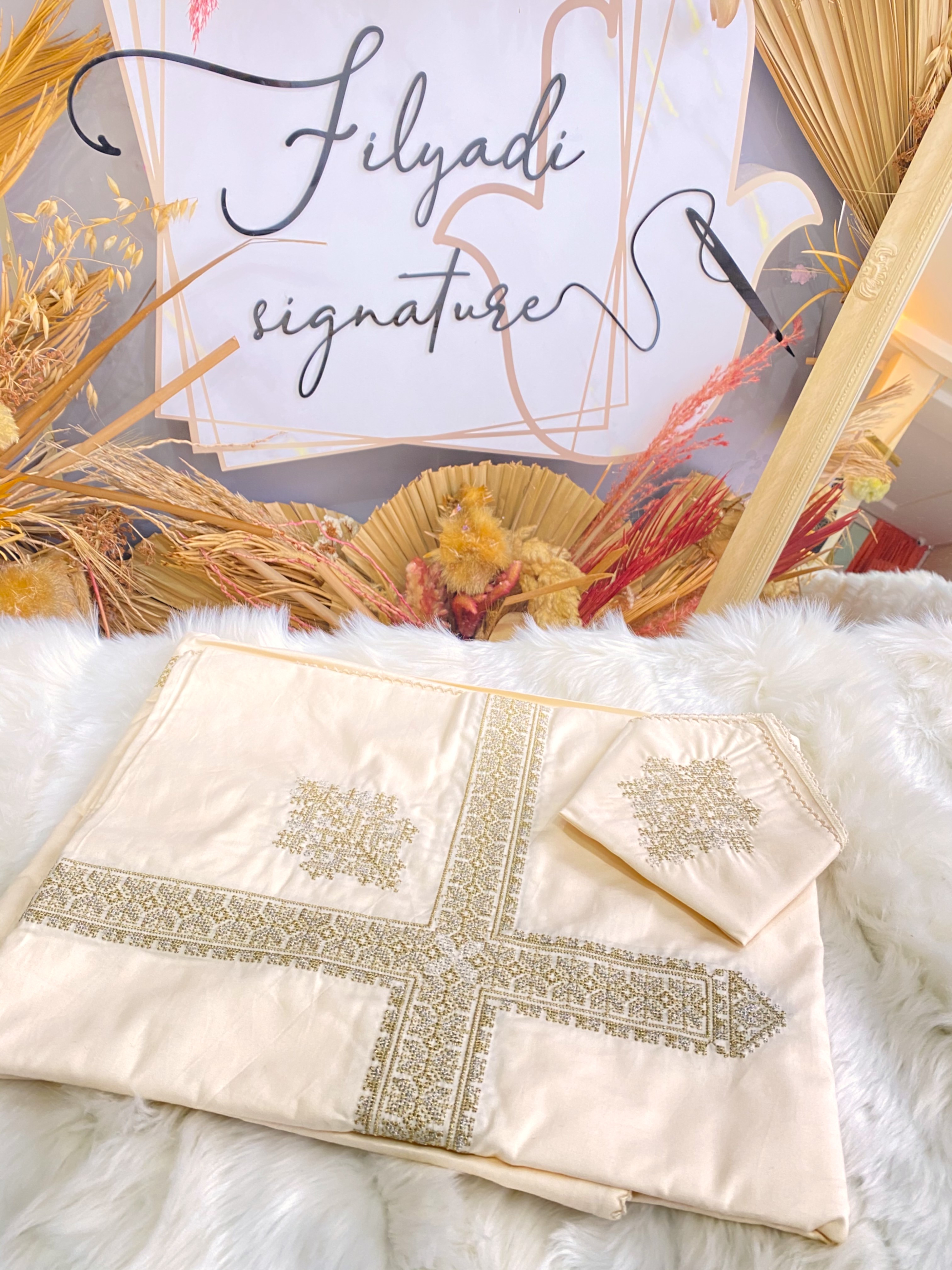 Tiny Gherza Trousseau